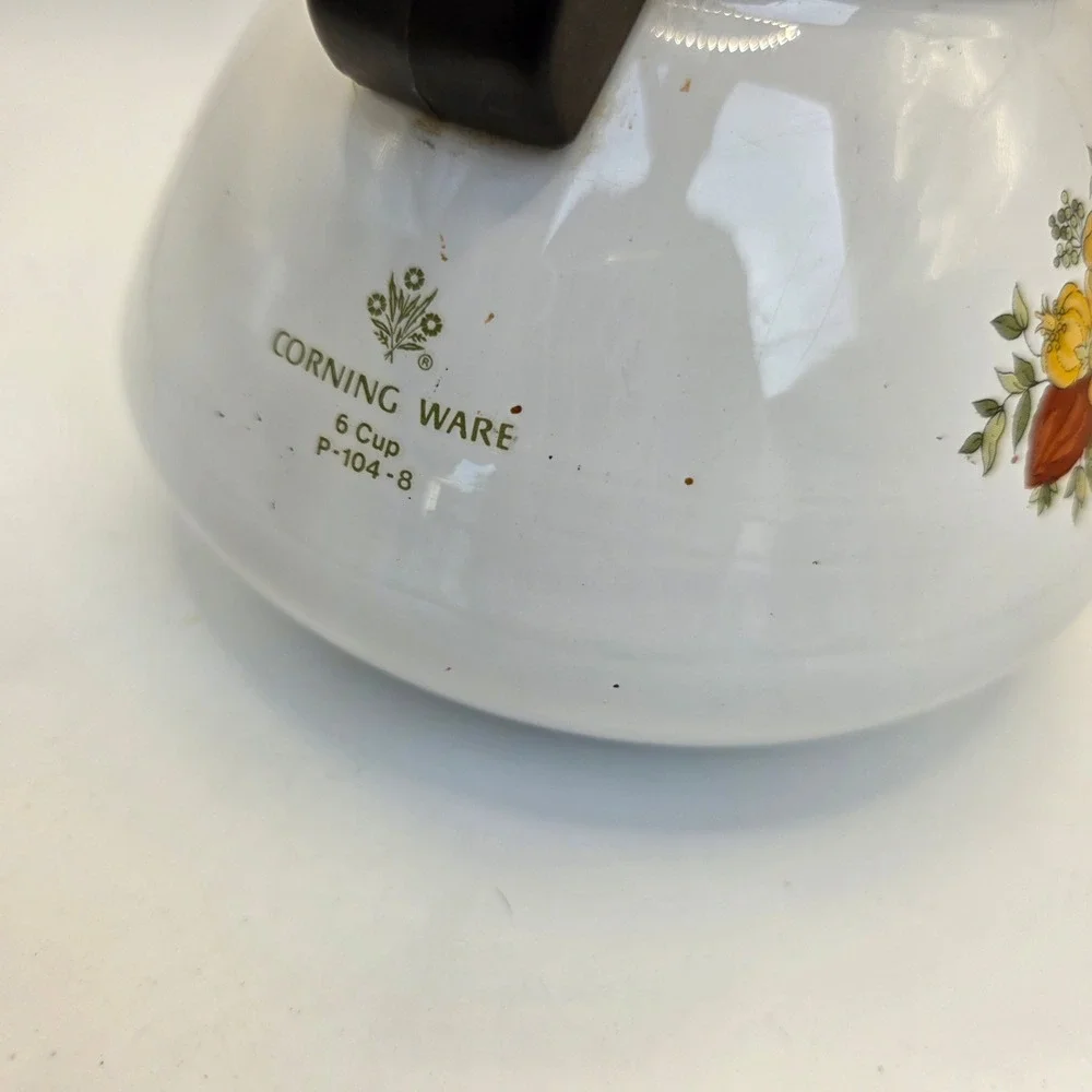 Vintage Corning Ware Spice of Life 6 C Teapot P-104-B White Floral Botanical Lid